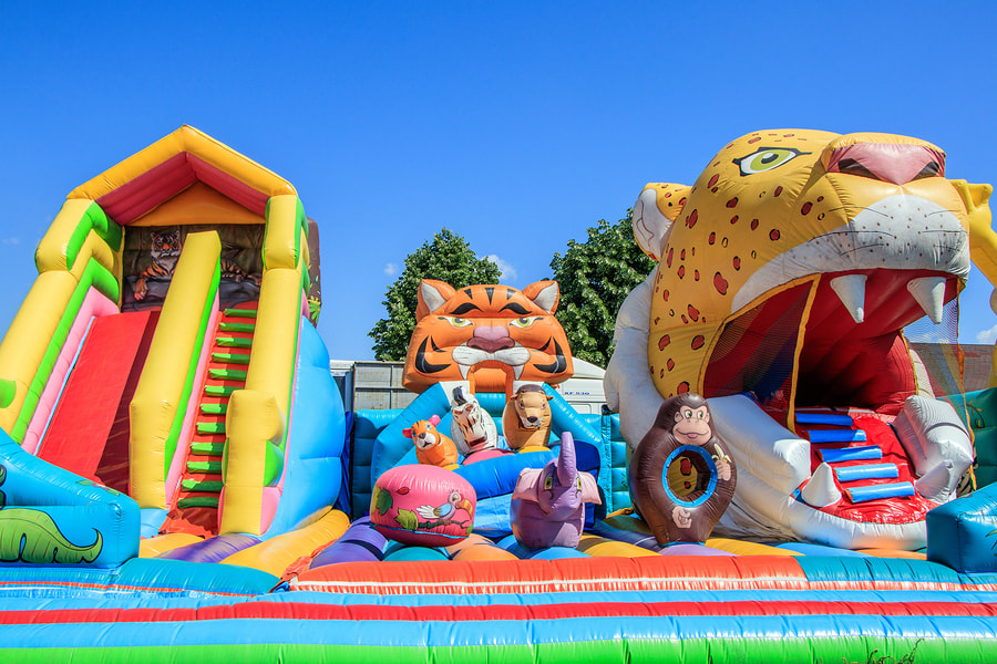 animal theme obstacle inflatable